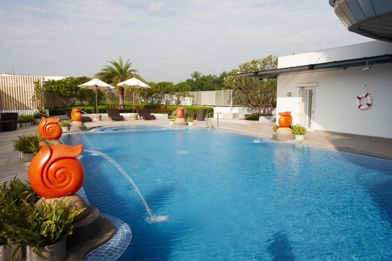 Viva Garden Serviced Residence Бангкок Екстер'єр фото