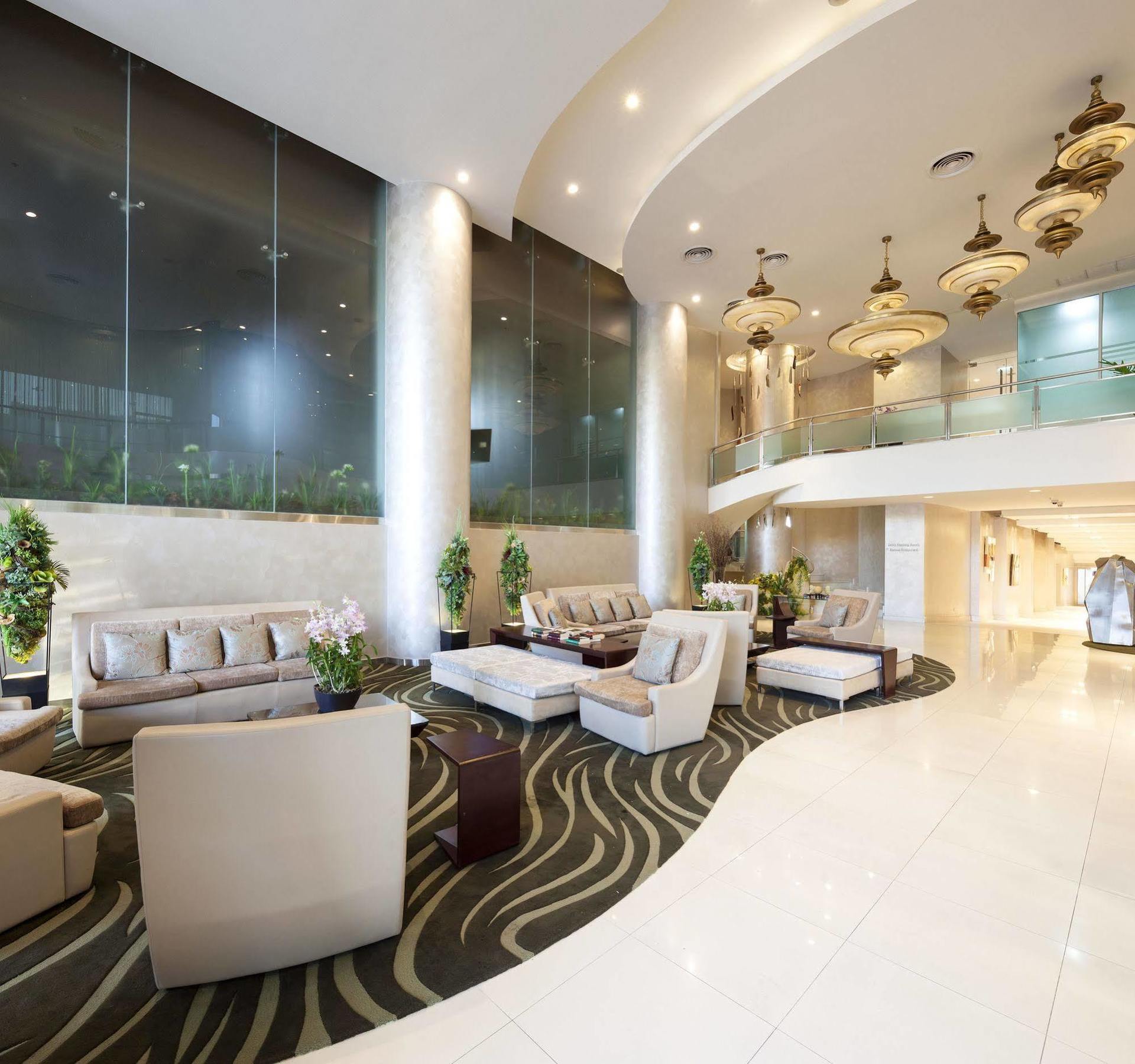 Viva Garden Serviced Residence Бангкок Екстер'єр фото